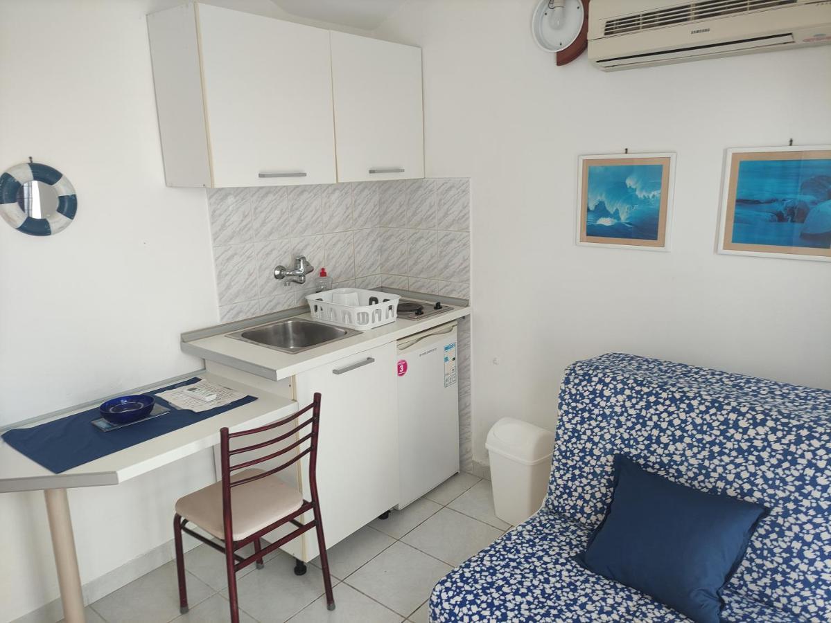 Apartmani More Petrovac Exterior photo