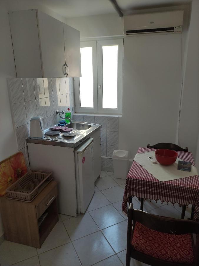Apartmani More Petrovac Exterior photo