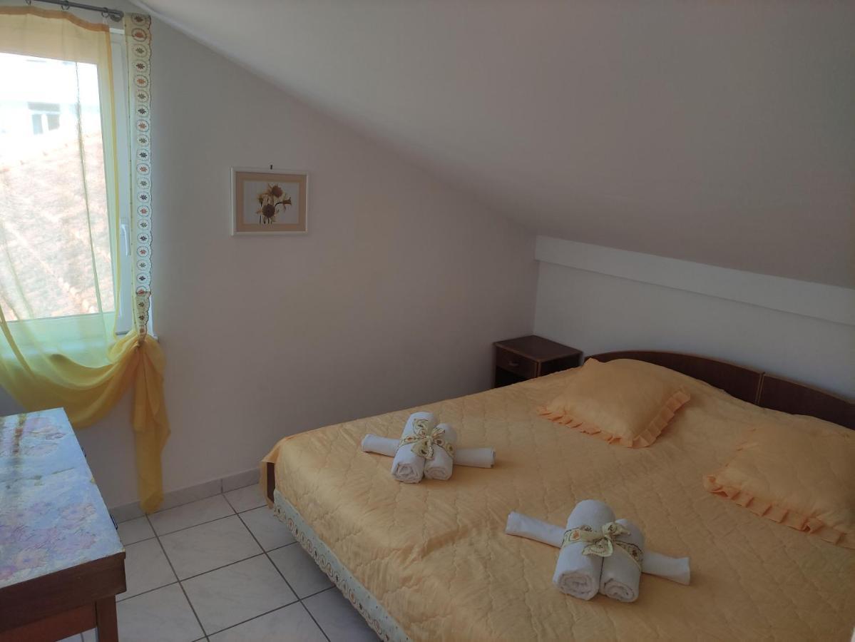 Apartmani More Petrovac Exterior photo