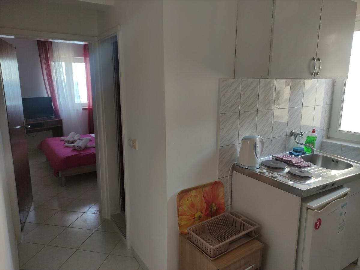 Apartmani More Petrovac Exterior photo