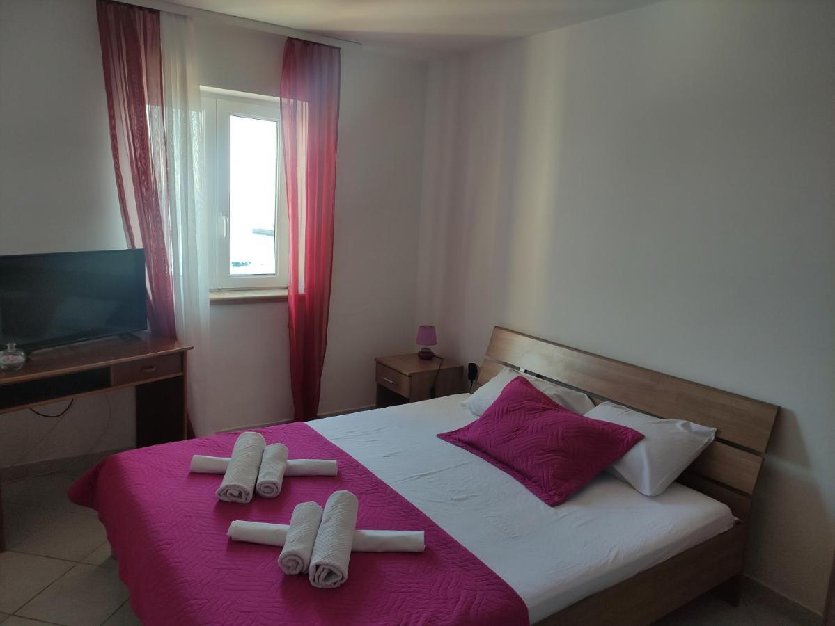 Apartmani More Petrovac Exterior photo